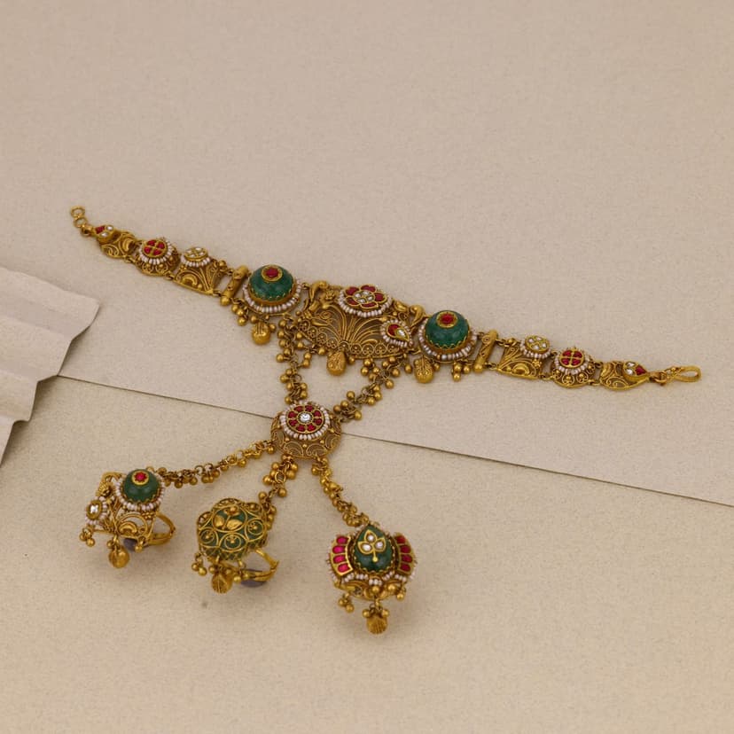 Emerald Bloom Heritage HaathPan 22KT