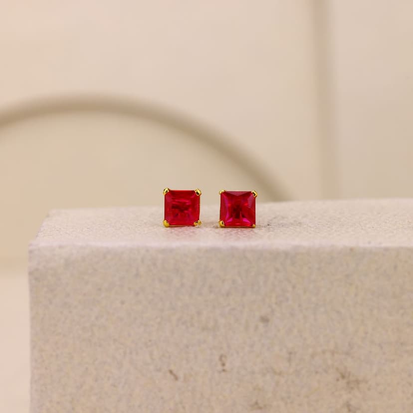 Vivid Ember Studs 18KT