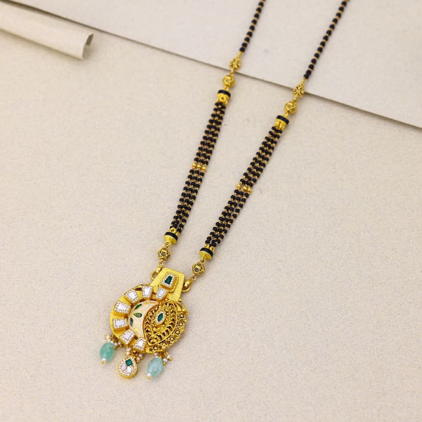 Ishvarya Mangalsutra 22KT