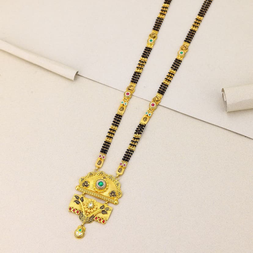 Varnikaa Trishya Mangalsutra 22KT