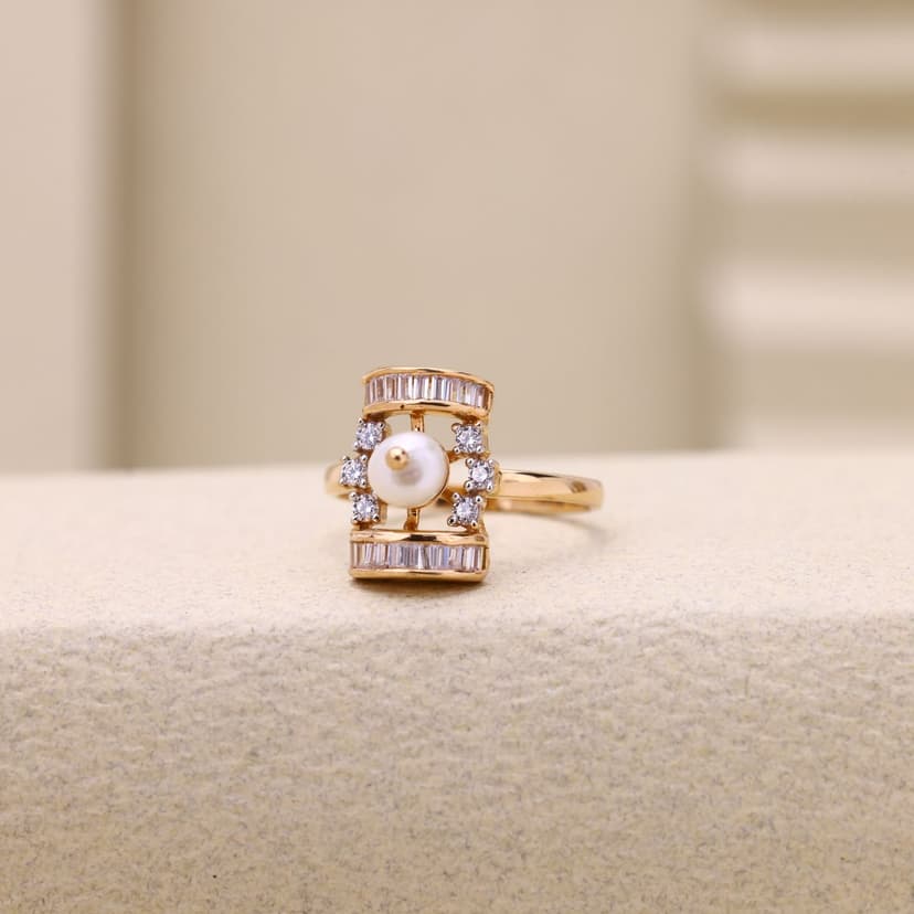 Pearl Éclat Ring 18KT