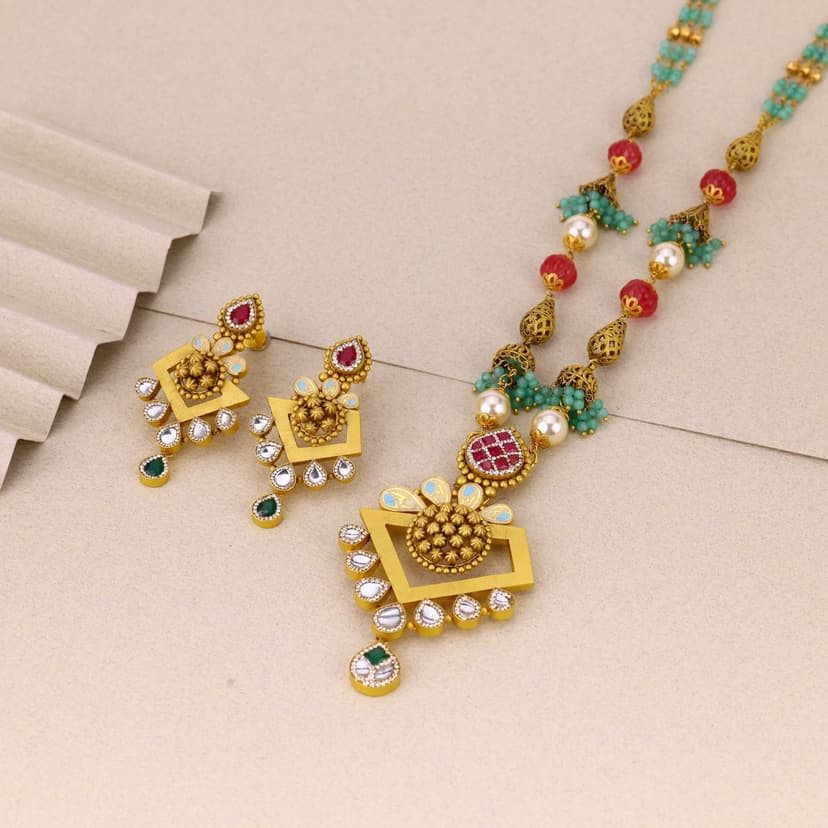 Leharaana Rajdeep Chain Necklace 22KT