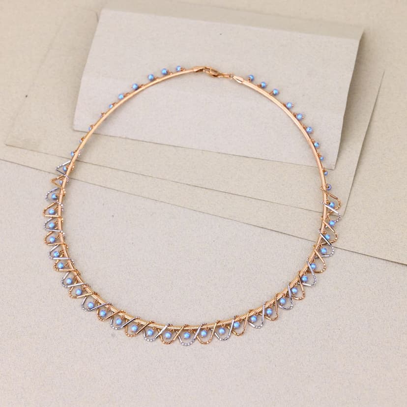 Blue Pearl Loop Ladies Chain 18KT