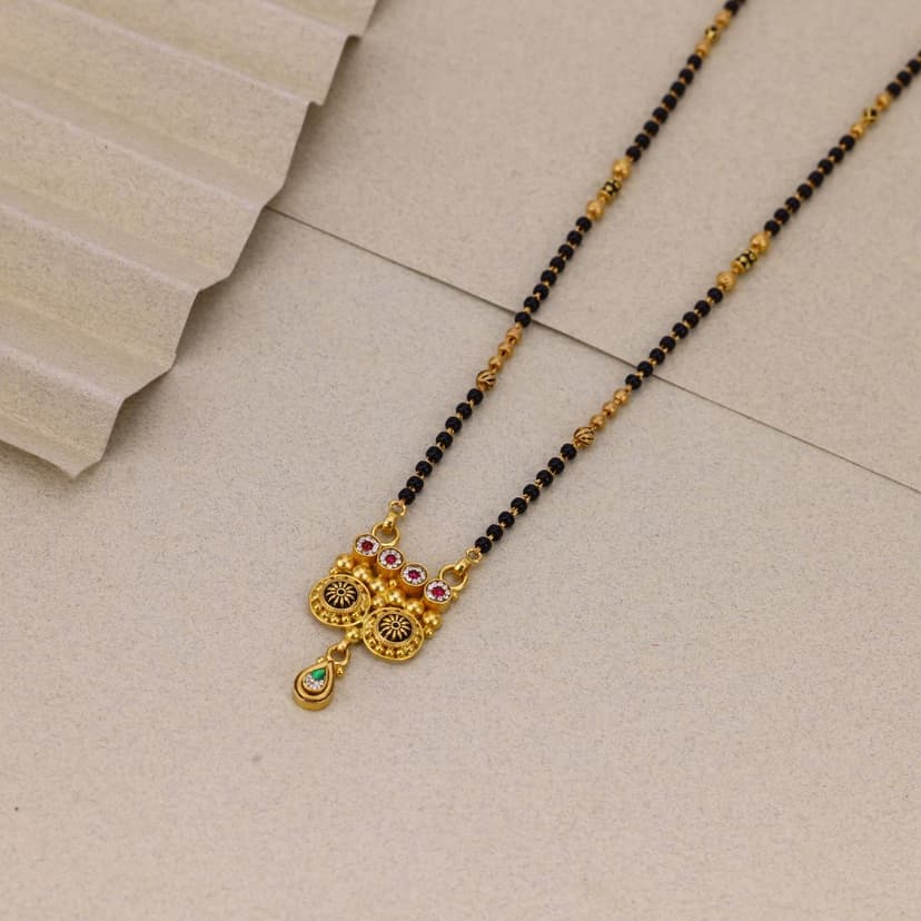 Vamika Sutranshi Mangalsutra 22KT