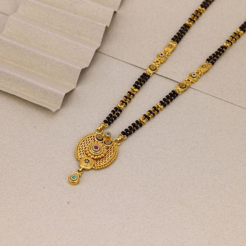 Samprati Aarunya Mangalsutra 22KT