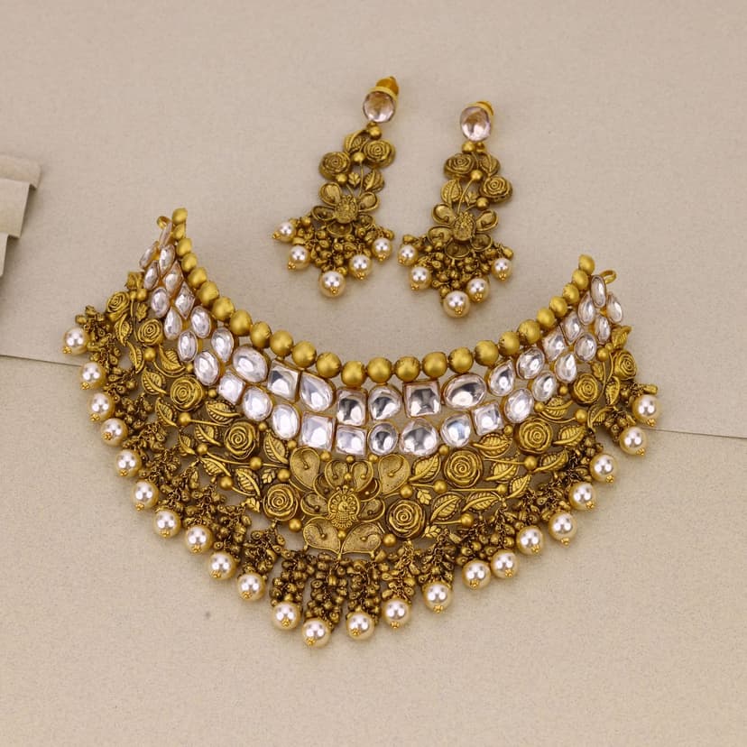 Aarshika Pushpgarima Antique Necklace 22KT