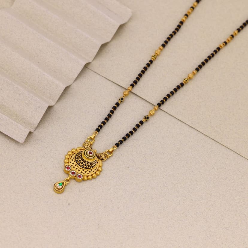 Svarna Anandika Mangalsutra 22KT