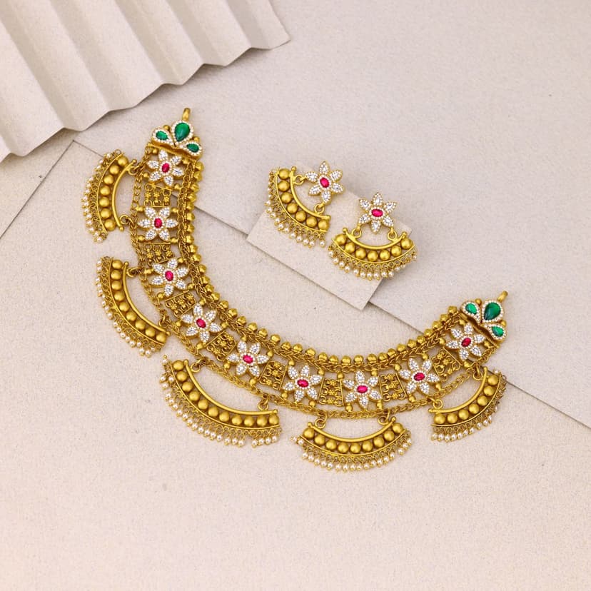 Svarnashringa Pushpavatī Antique Necklace 22KT