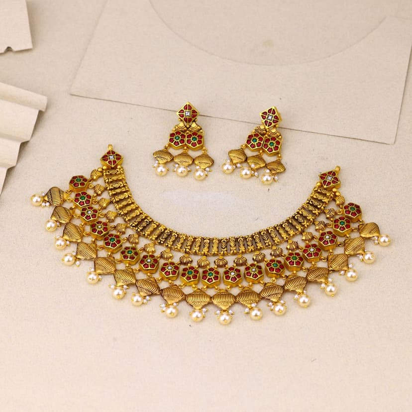 Svarnashobha Manjulā Antique Necklace 22KT