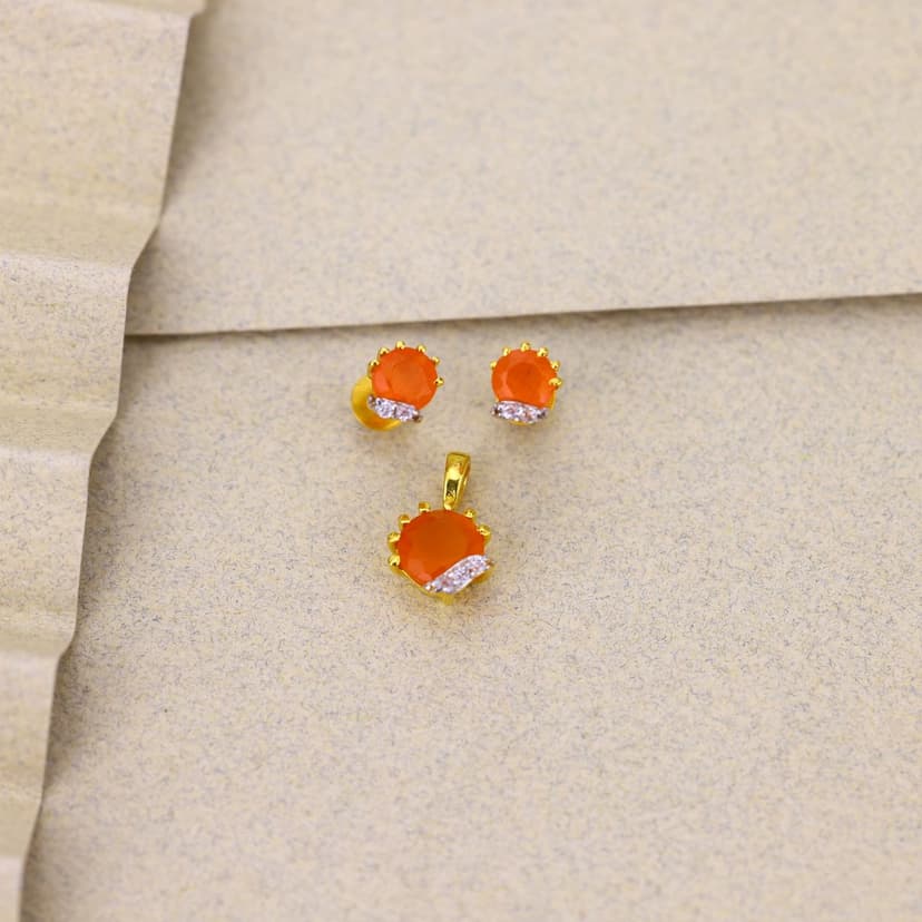 Suryanjali Ember Pendent Set 22KT