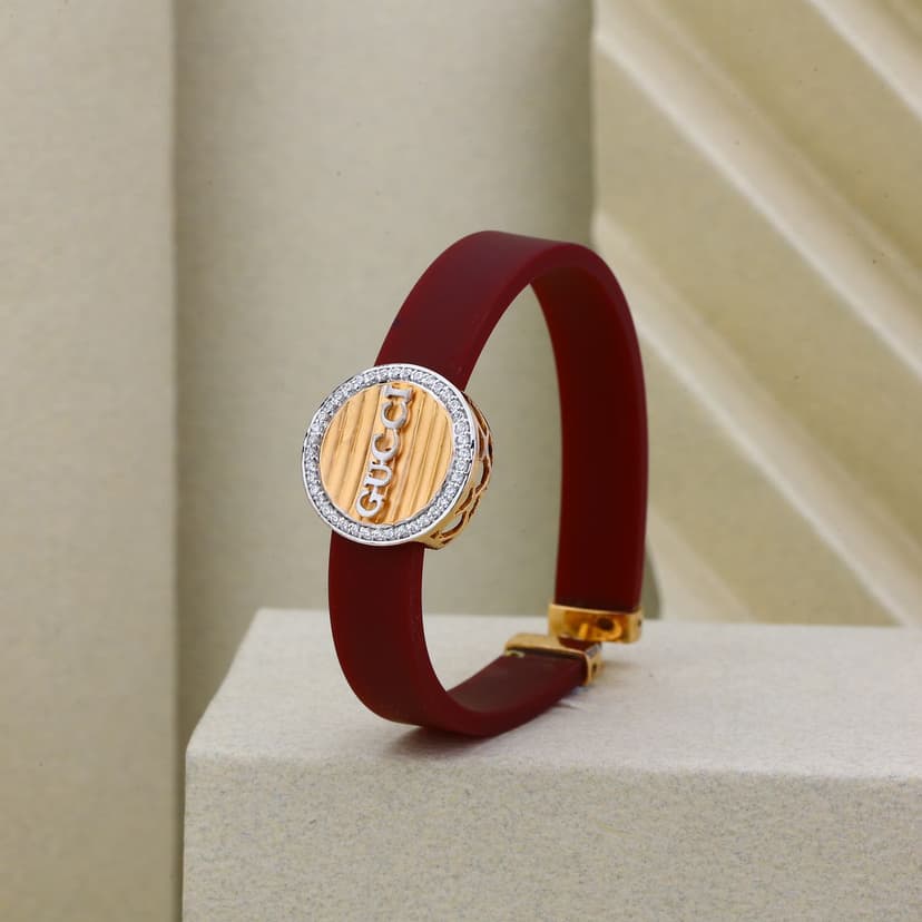 Rubéra Signa Crest Kada 18KT