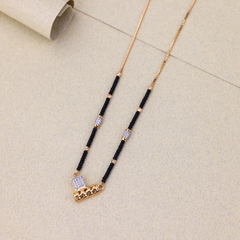 Aurum Lattice Verve Mangalsutra 18KT