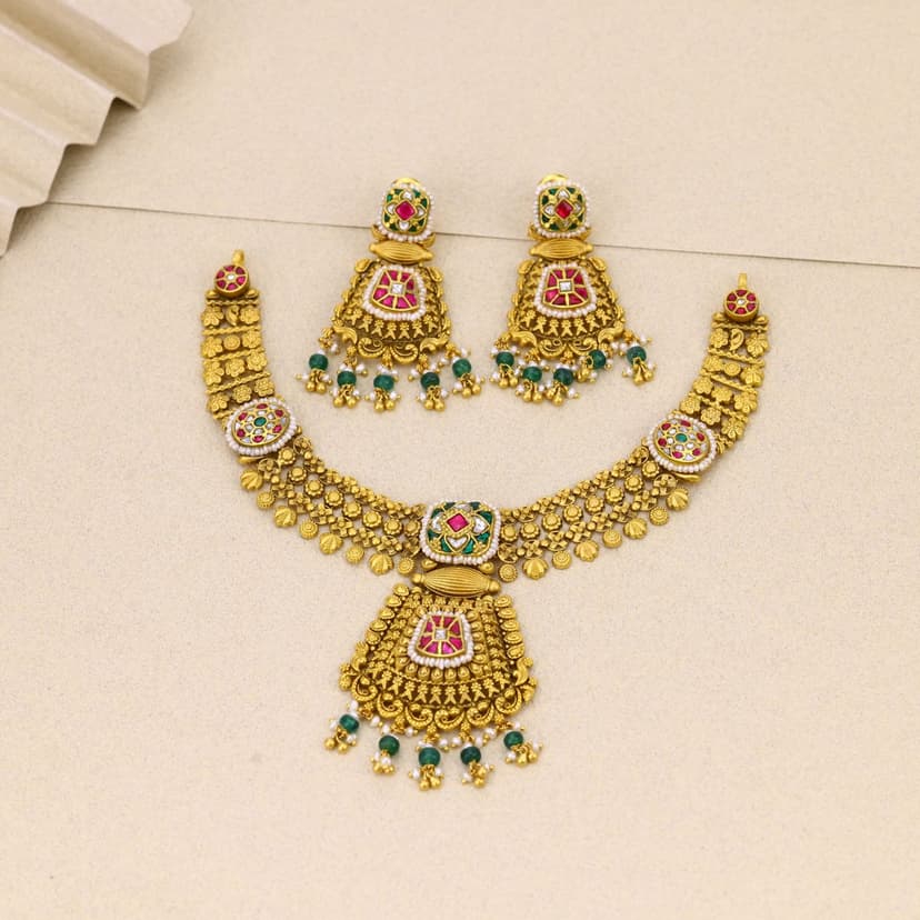 Svarnashraya Kalpika Antique Necklace 22KT