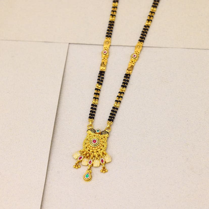 Svarnasut Taraashta Mangalsutra 22KT