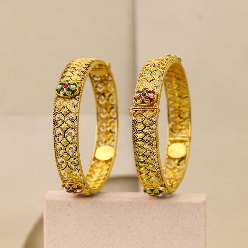 Kanakvellari Ratna Granthi Antique Bangles 22KT