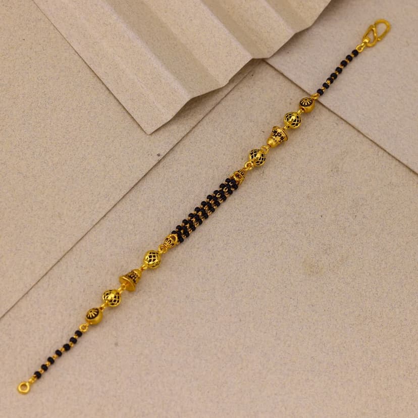 Saelira Bandhana Mangalsutra Bracelet 22KT