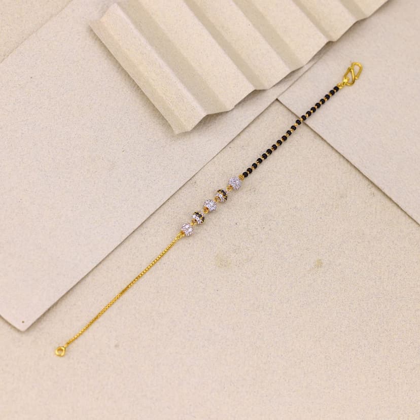 Nyra Lumina Mangalsutra Bracelet 22KT