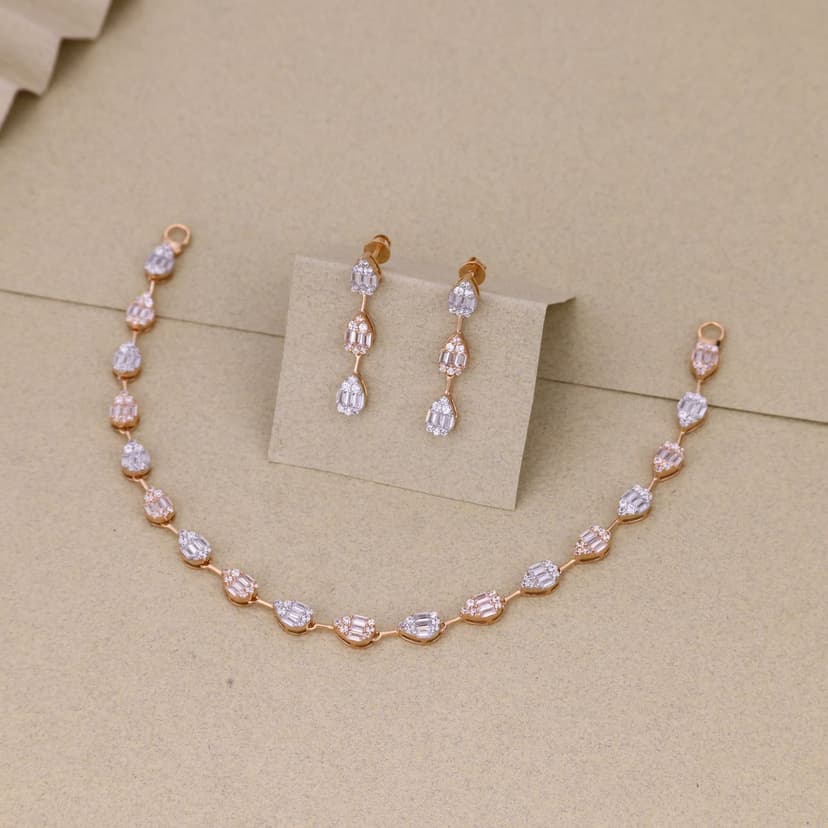 Élaris Facette Trail Necklace 18KT