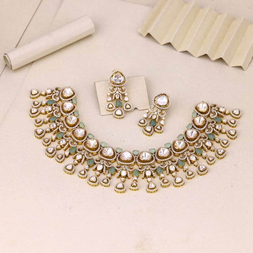 Seravelle Thaloria Victorian Necklace 18KT