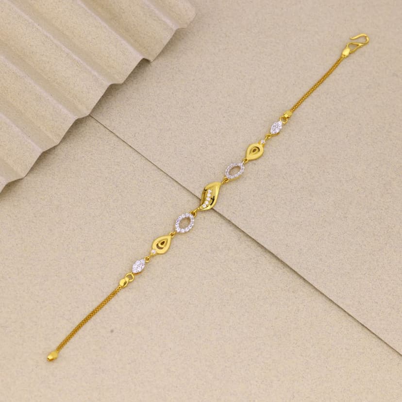 Svarika Teardrop Grace Bracelet 22KT