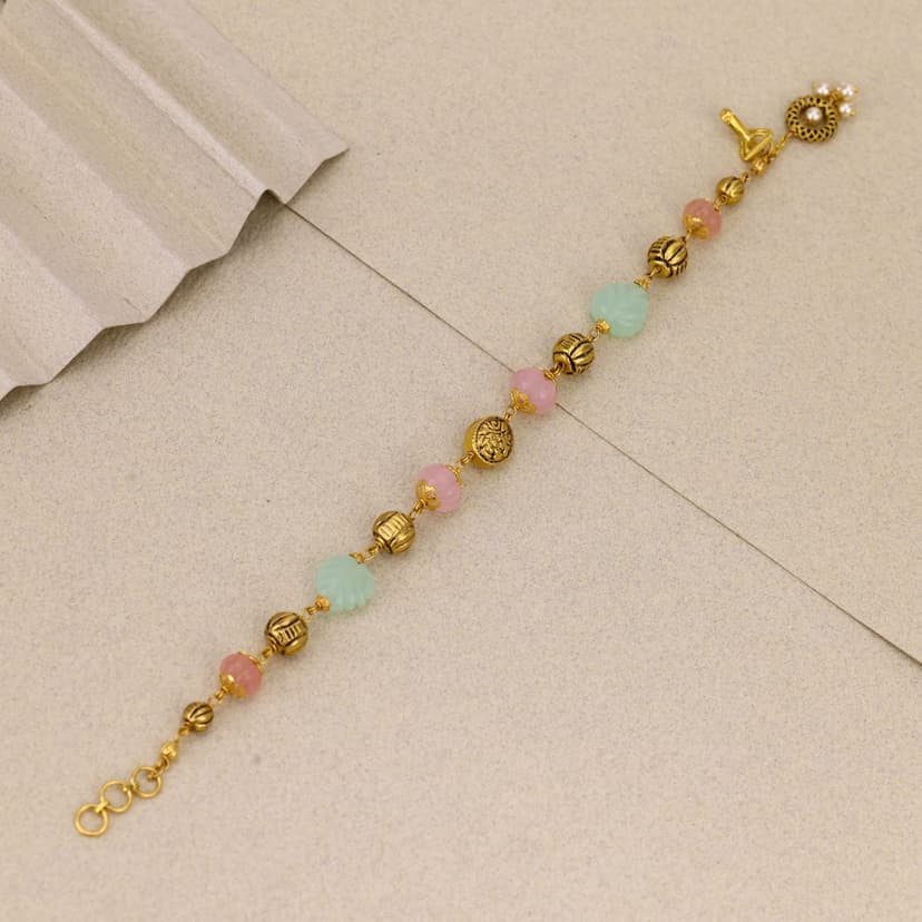 Padmaruna Svara Antique Bracelet 22KT