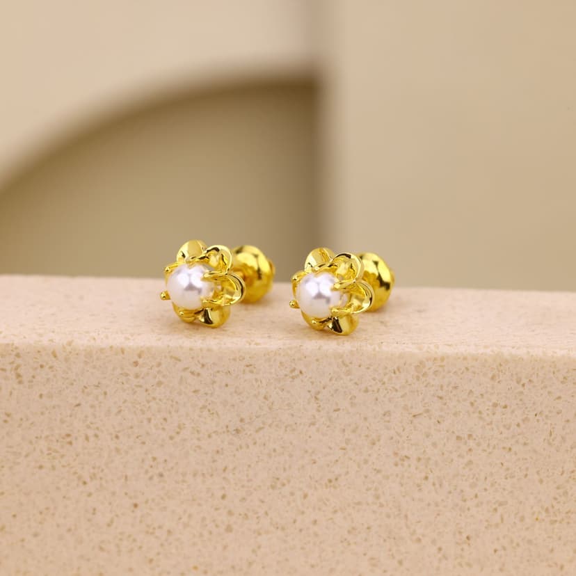 Floréa Pearl Crest Studs 18KT