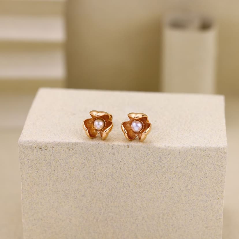 Rosévael Lumira Studs 18KT