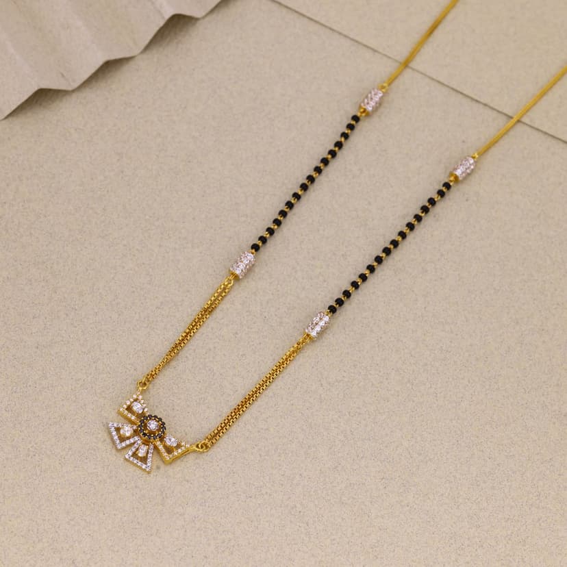 Niyāra Anvitha Mangalsutra 22KT