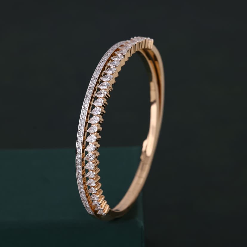 Lioravyn Lab Diamond Kada 14KT