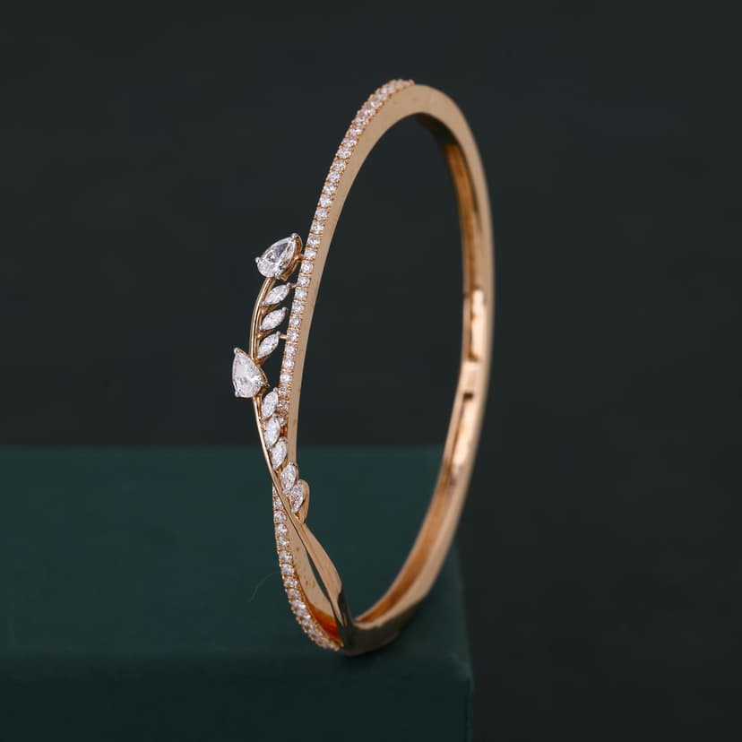 Isalynne Lab Diamond Kada 14KT