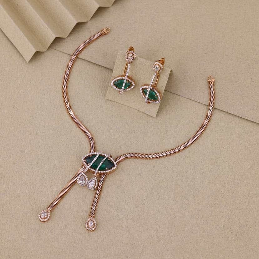 Phaezoriae Necklace 18KT