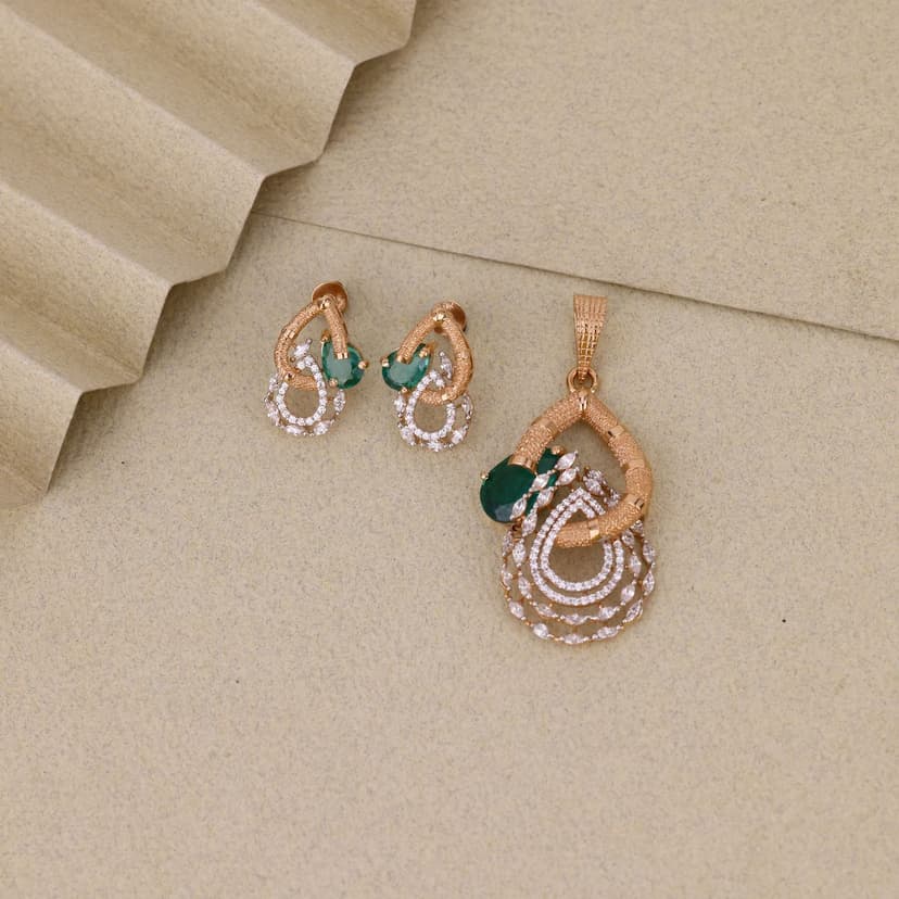 Savorienne Pendant Set 18KT