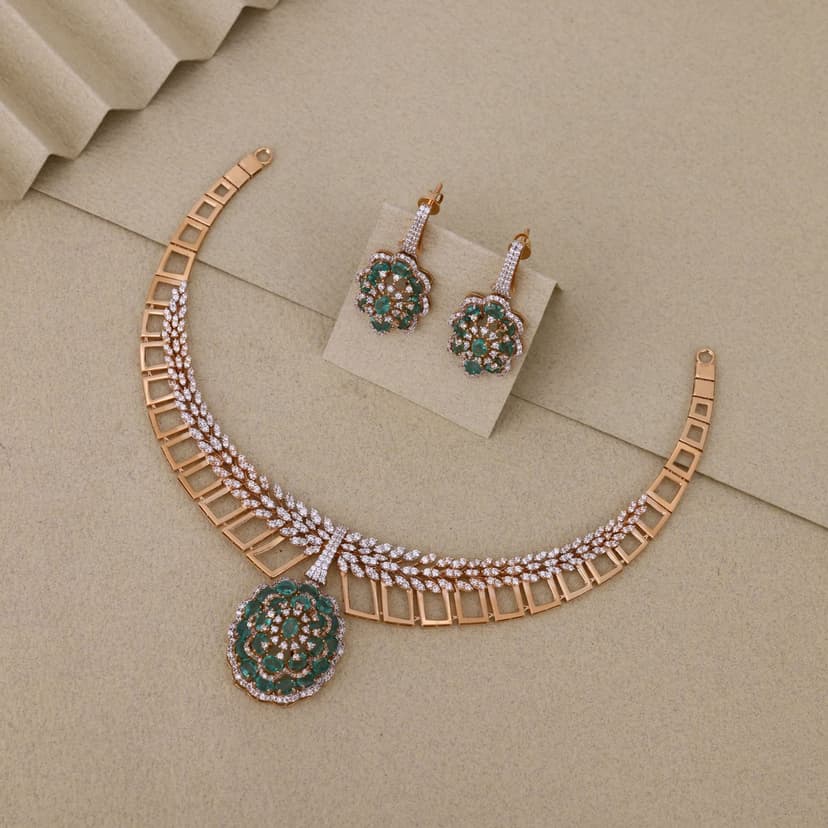 Aldorviane Verdefleur Necklace 18KT
