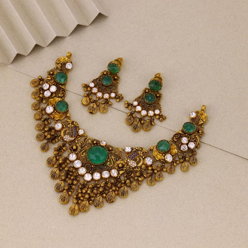 Mrinavari Heritage Necklace 22KT