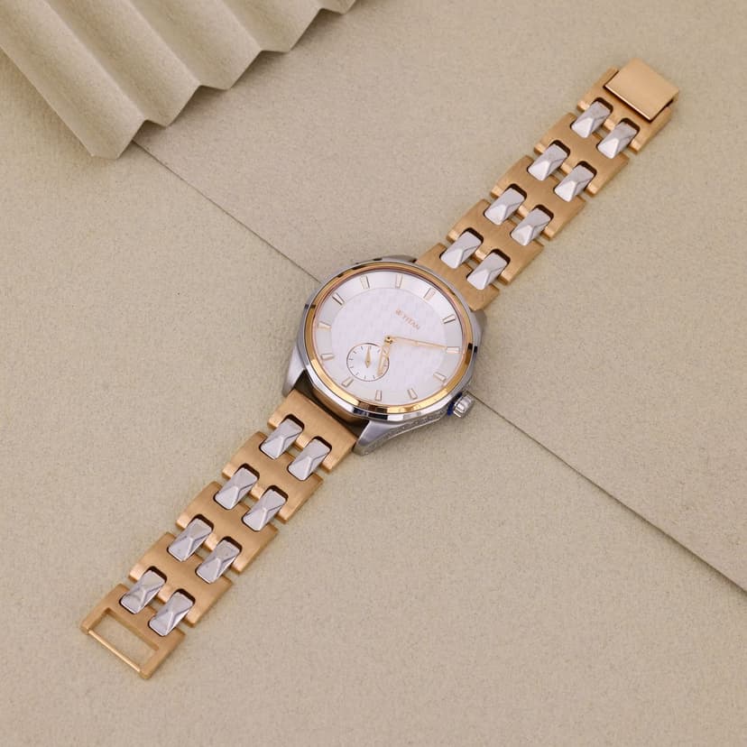 Maverdon Facetmark Watch 18KT