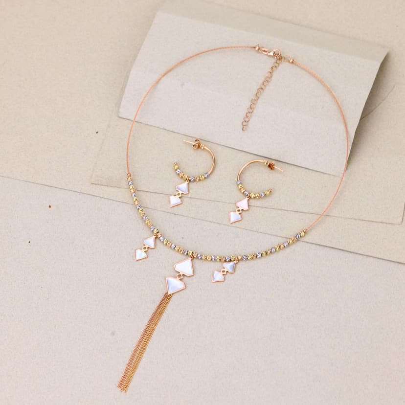 Phaelira Necklace 18KT