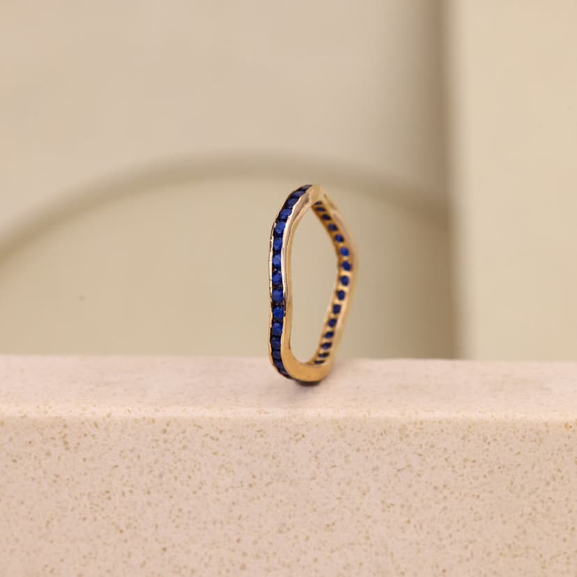 Aurevielle Noctis Curve Ring 18KT