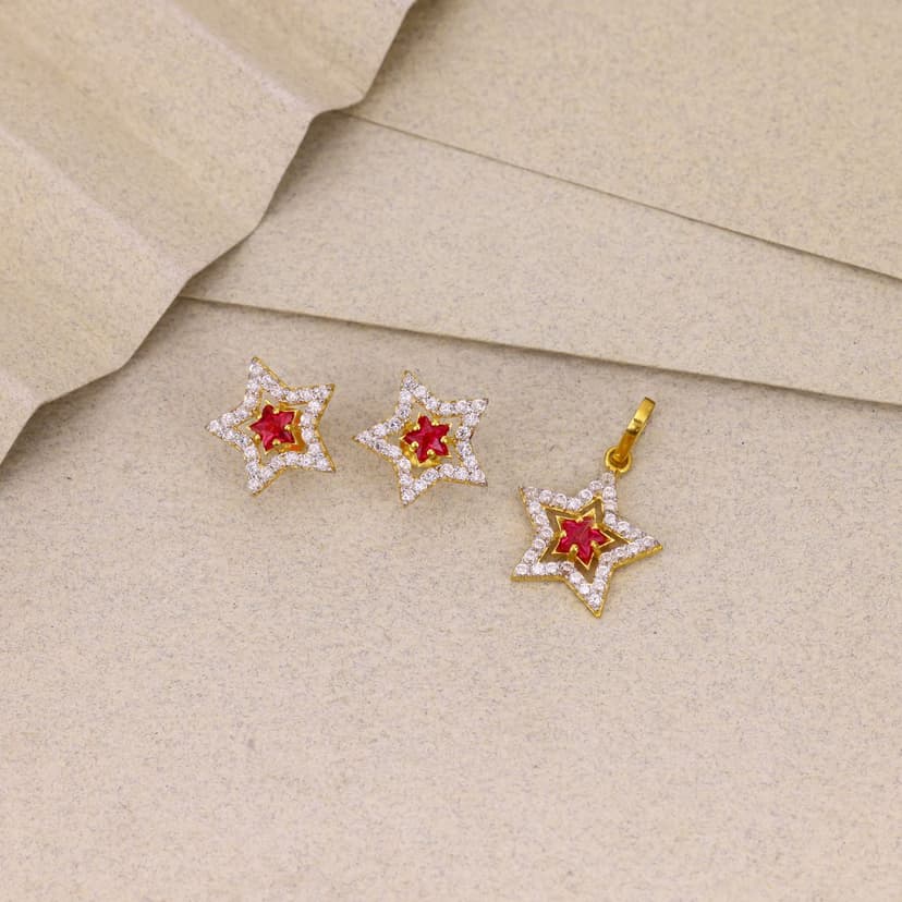 Asterlune Radiant Star Pendant Set 22KT
