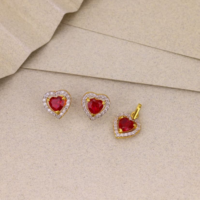 Cardinelle Rouge Heartfire Pendant Set 22KT