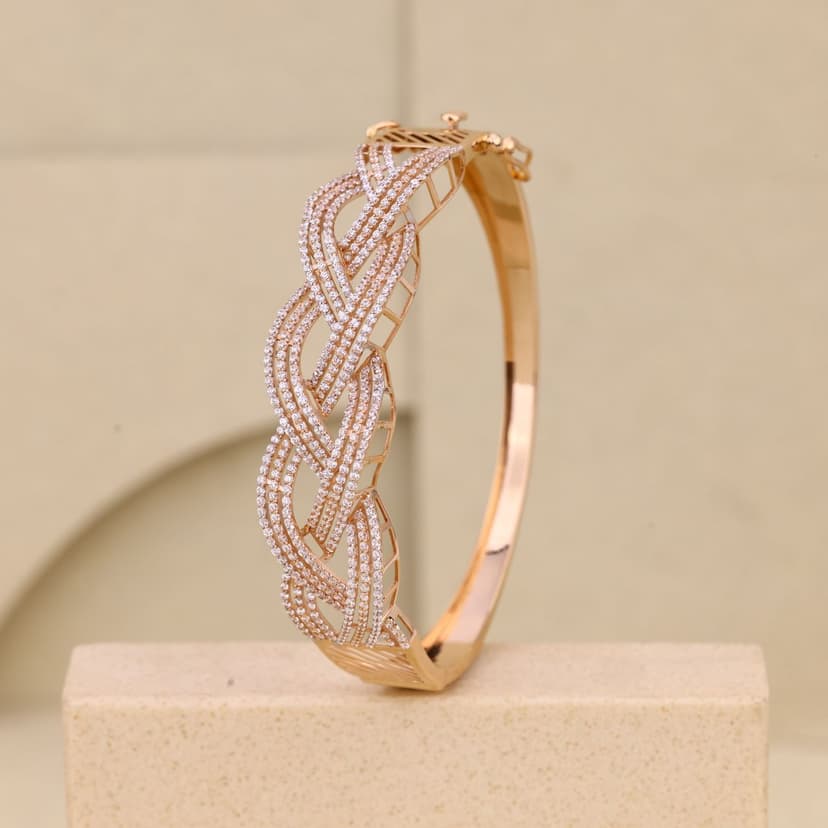 Auralisse Interlace Kada 18KT