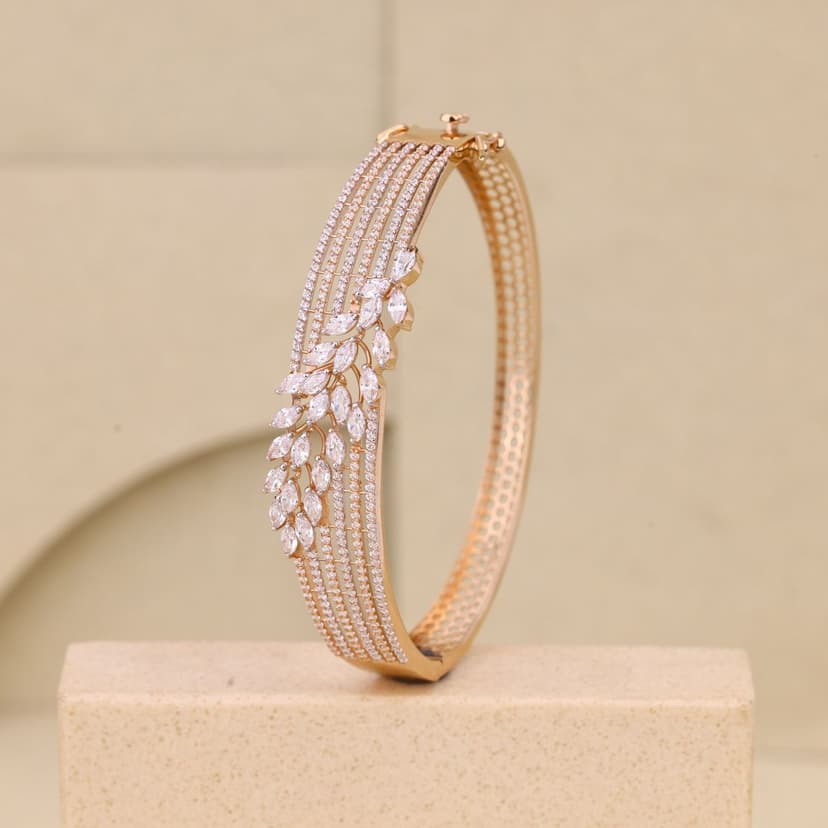 Velmira Cascade Kada 18KT