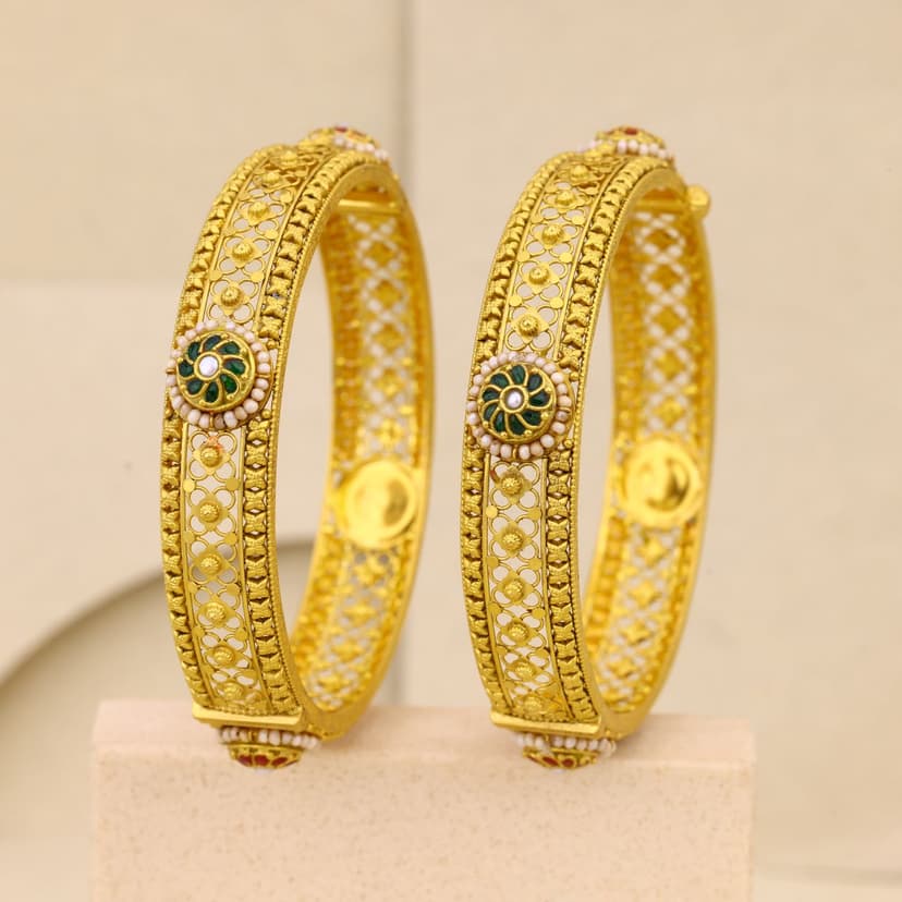 Varnika Rajsi Jaali Antique Bangles 22KT