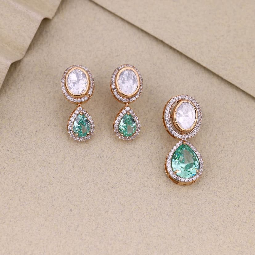 Celivara Emryth Mozo Pendant Set 18KT