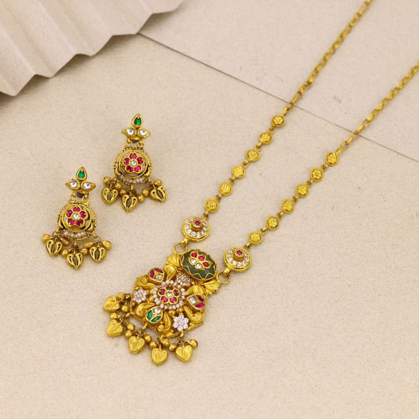 Vanshika Hridaya Chain Necklace 22KT