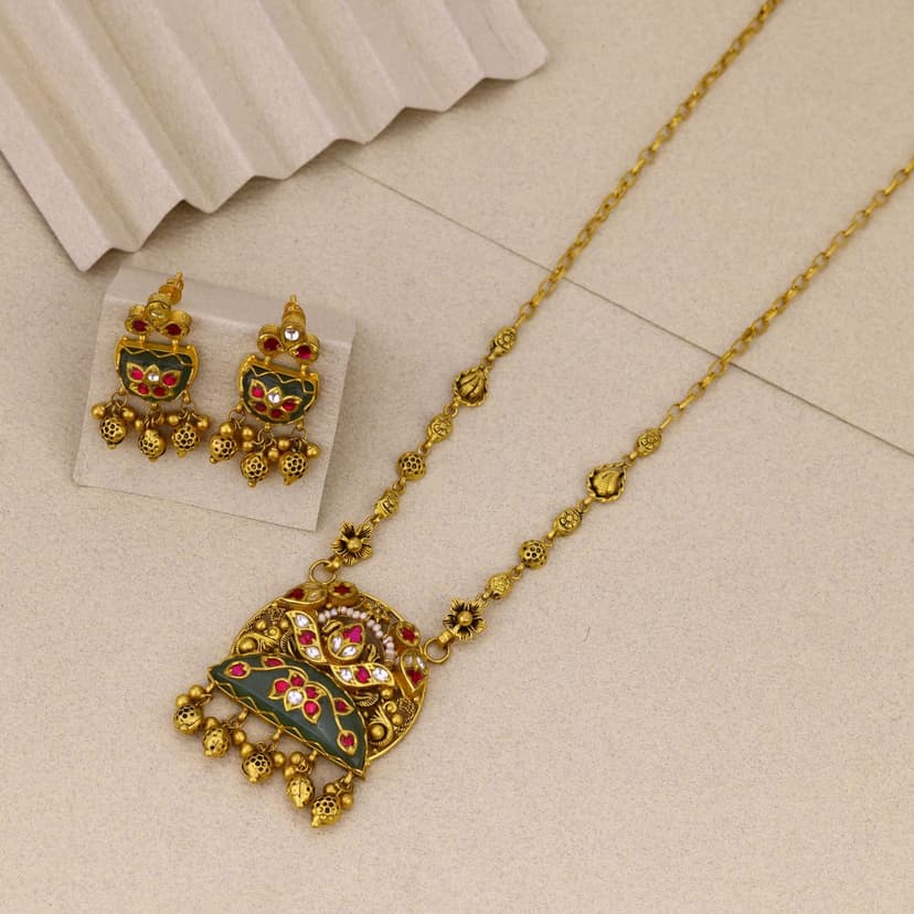 Anvitha Vamika Chain Necklace 22KT