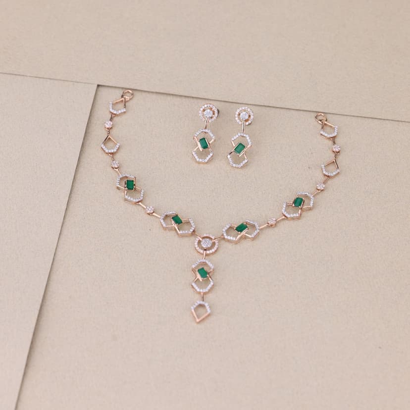 Zerentha Verde Drop Necklace 18KT