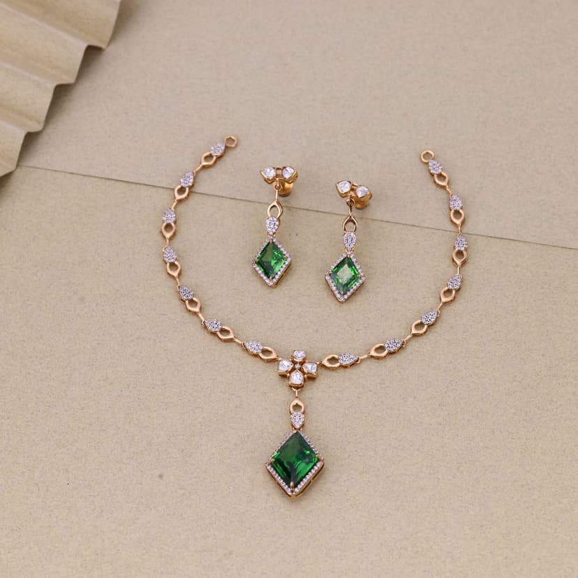 Emerelle Virezza Necklace 18KT