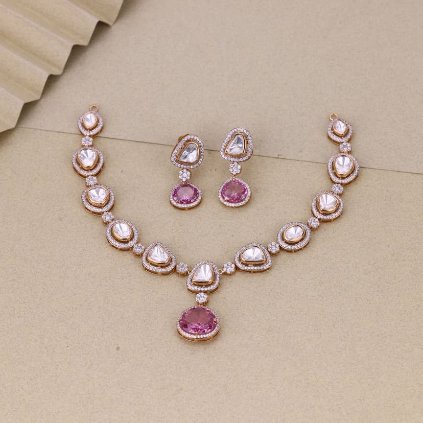 Rosavienne Blush Crest Necklace 18KT