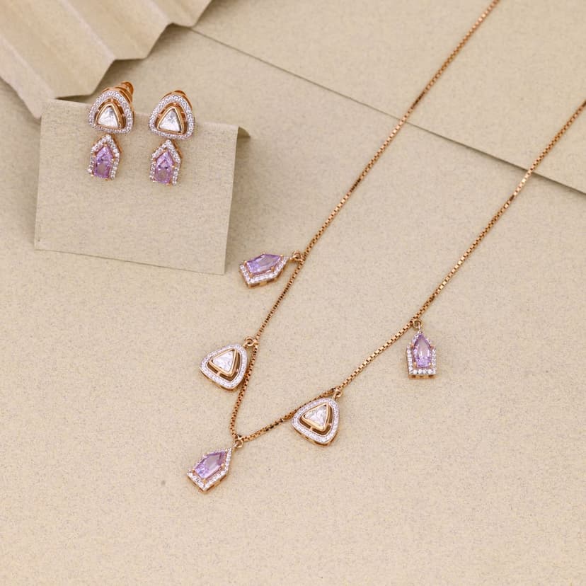Dual Shape Drop Chain Pendant Set 18KT