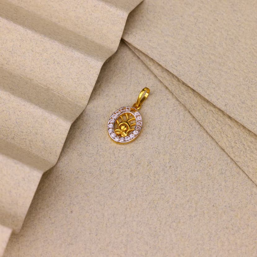 Aurel Suncrest Halo Pendant 22KT